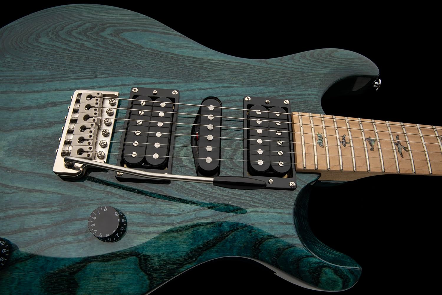 PRS SE Swamp Ash Special electric guitar in Iri Blue